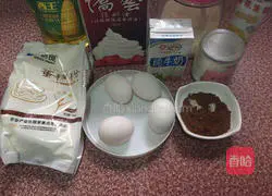 Illustration of how to make cocoa cream cake roll 1