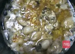 Illustration of how to make garlic oysters 5