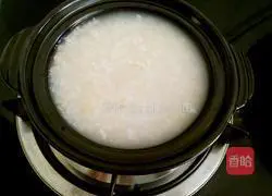 Illustration of how to make seafood scallop oatmeal porridge 4