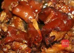 Illustration of how to make soy pig trotters full of collagen without drooling 12