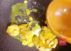 Illustration of how to make fried prawns 9