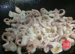 Illustration of how to make fried onions with Ba Ba Zhao 3