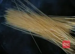 Illustration of how to make classic pasta 4