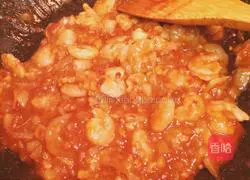 Illustration of how to make dried shrimps in tomato sauce 8