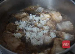  Illustration of how to make herring stewed with rice wine 9