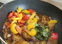 Illustration of how to make pomfret with sauce 12