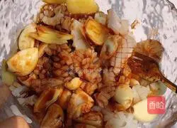 Garlic Squid Flowers Recipe Illustration 7