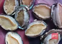 Illustration of how to make abalone with garlic vermicelli 2 