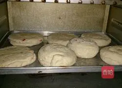 Illustration of how to make imitation Yangquan pressed cakes (pan-baked hand-shredded cakes) 3
