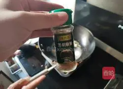 Illustration of how to make fried squid rolls with green onions 10