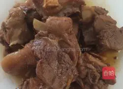 Illustration of braised duck meat in sauce 7