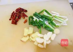 Illustration of how to make homemade fish stew 1