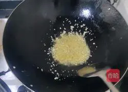 Illustration of how to make garlic crayfish 6