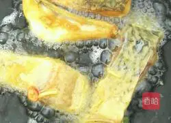 Illustration of how to make crispy and spicy fried fish cubes 10