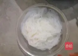 Garlic Illustration of how to make Rong vermicelli shrimp 1