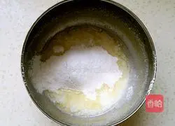 Strawberry Cream Cake Roll Recipe Illustration 3