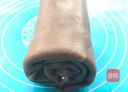 Illustration of how to make cocoa flavored towel rolls 14