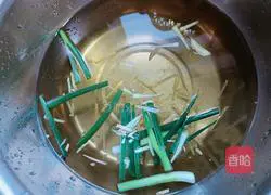 Teach you how to cook mandarin fish illustration 4