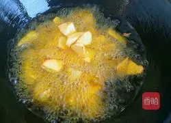 Illustration of how to make shredded sweet potatoes 5