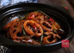 Illustration of how to make spicy squid hot pot 10