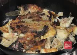 Illustration of home-style dry pot fish 6