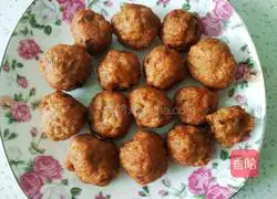 Illustration of braised meatballs 5