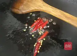 Illustration of how to make spicy pen-tube fish 4