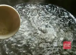 Illustration of how to make pasta (star noodles in vegetable stock) 10