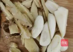 Illustration of how to make spicy herring pieces 2