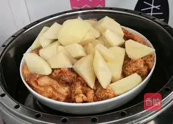 Illustration of how to make Sichuan style steamed pork 6