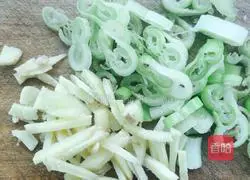 Illustration of how to make spicy chicken gizzards 3