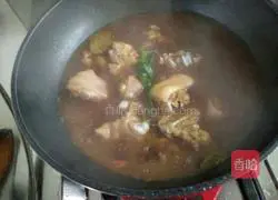 Illustration of roasted pig trotters 6