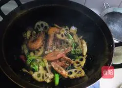 Illustration of how to make assorted shrimps in hot pot 10