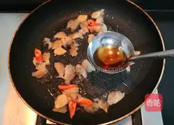 Illustration of how to make fried leeks with clam meat 8