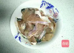 Illustration of how to make pickled fish 8