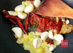 Illustration of how to make spicy crayfish 6