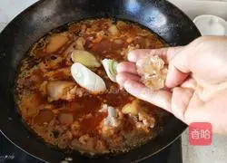 Illustration of Braised Pork Trotters 15