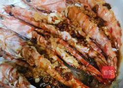 Illustration of how to steam prawns with vermicelli 6