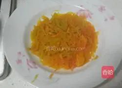 Illustration of how to make pumpkin glutinous rice balls 1