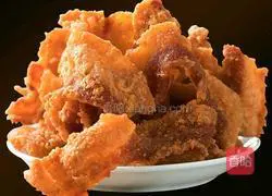 Oil Illustration of how to make fried pork belly 5