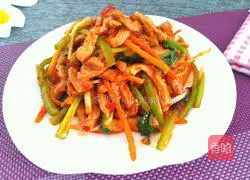 Illustration of authentic Northeastern spicy shredded pork 13