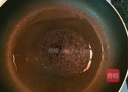 Illustration of how to make cucumber, meat floss and tomato sauce egg pancake 8