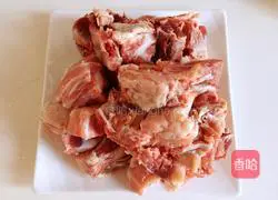  Illustration of how to make yam braised pork ribs 1