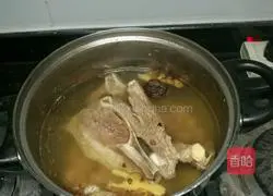 Illustration of how to cook mutton by hand 8