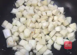 Illustration of how to make diced steamed buns with tomato sauce 4