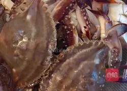 How to make swimming crab with scallion oil Illustration 1