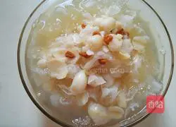 Illustration of how to make Lily, Tremella and Lotus Seed Soup 10