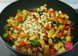 Illustration of how to make Kung Pao Chicken 10