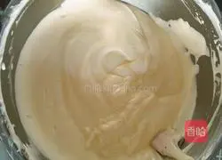 Illustration of how to make cream cake roll 12