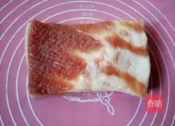 Illustration of how to make twice-cooked pork with lettuce 1